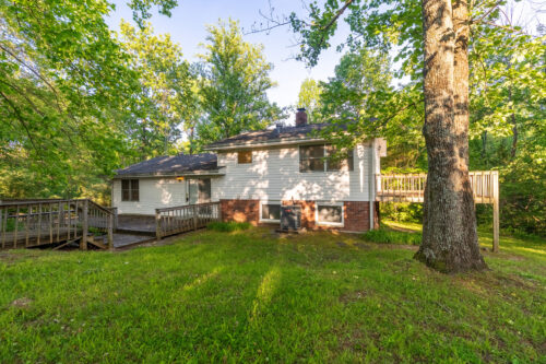 97 New Campfire Road, Carbondale, IL