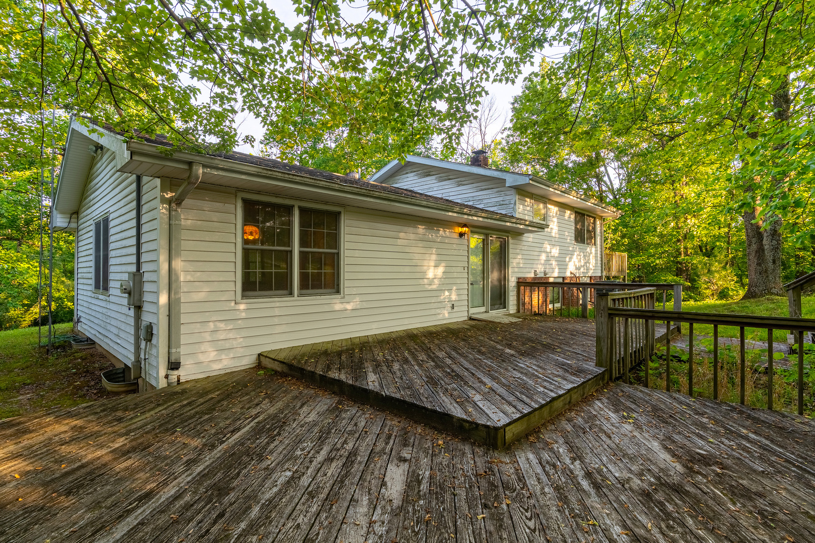 97 New Campfire Road, Carbondale, IL