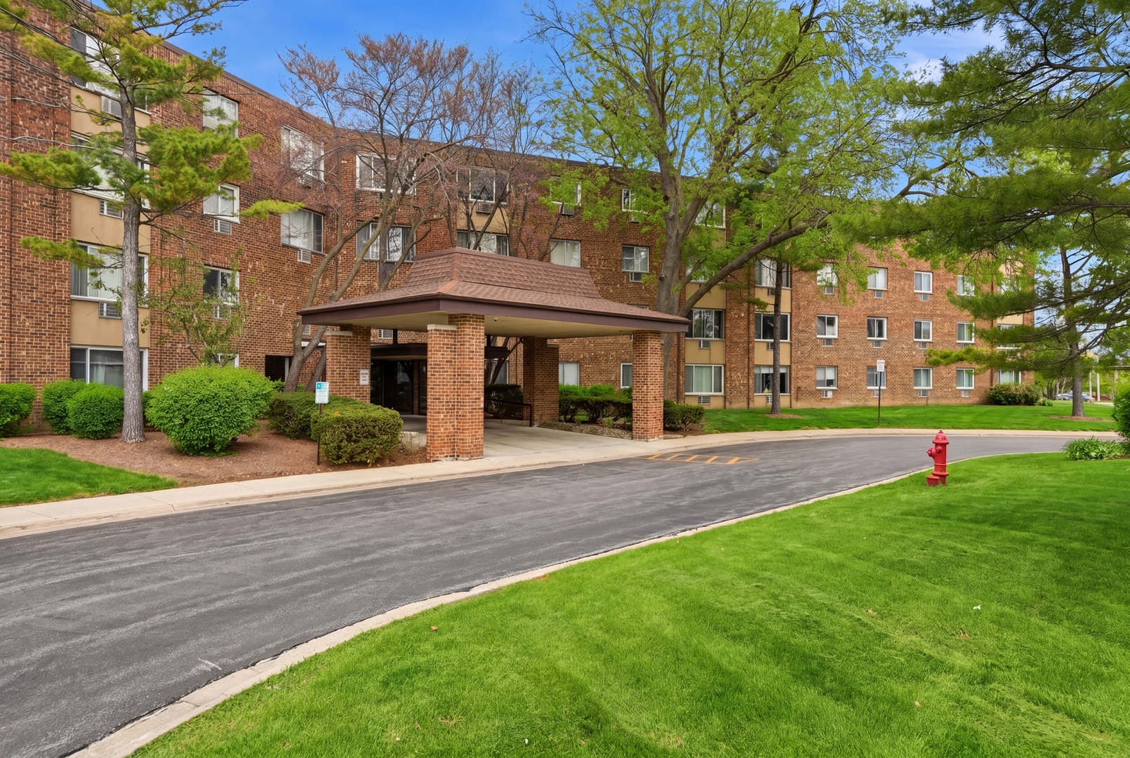 1500 Robin Circle #205, Hoffman Estates, IL