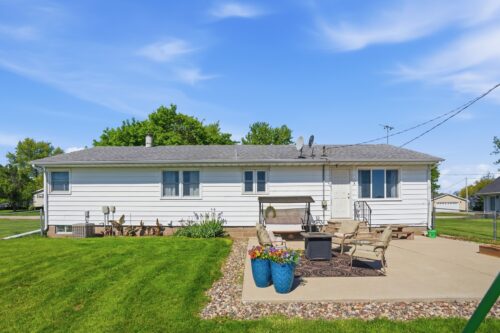 215 N YATES Street, Alpha, IL