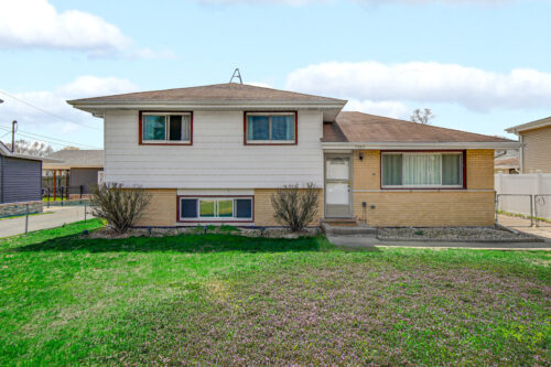 7305 W 75th Street, Bridgeview, IL