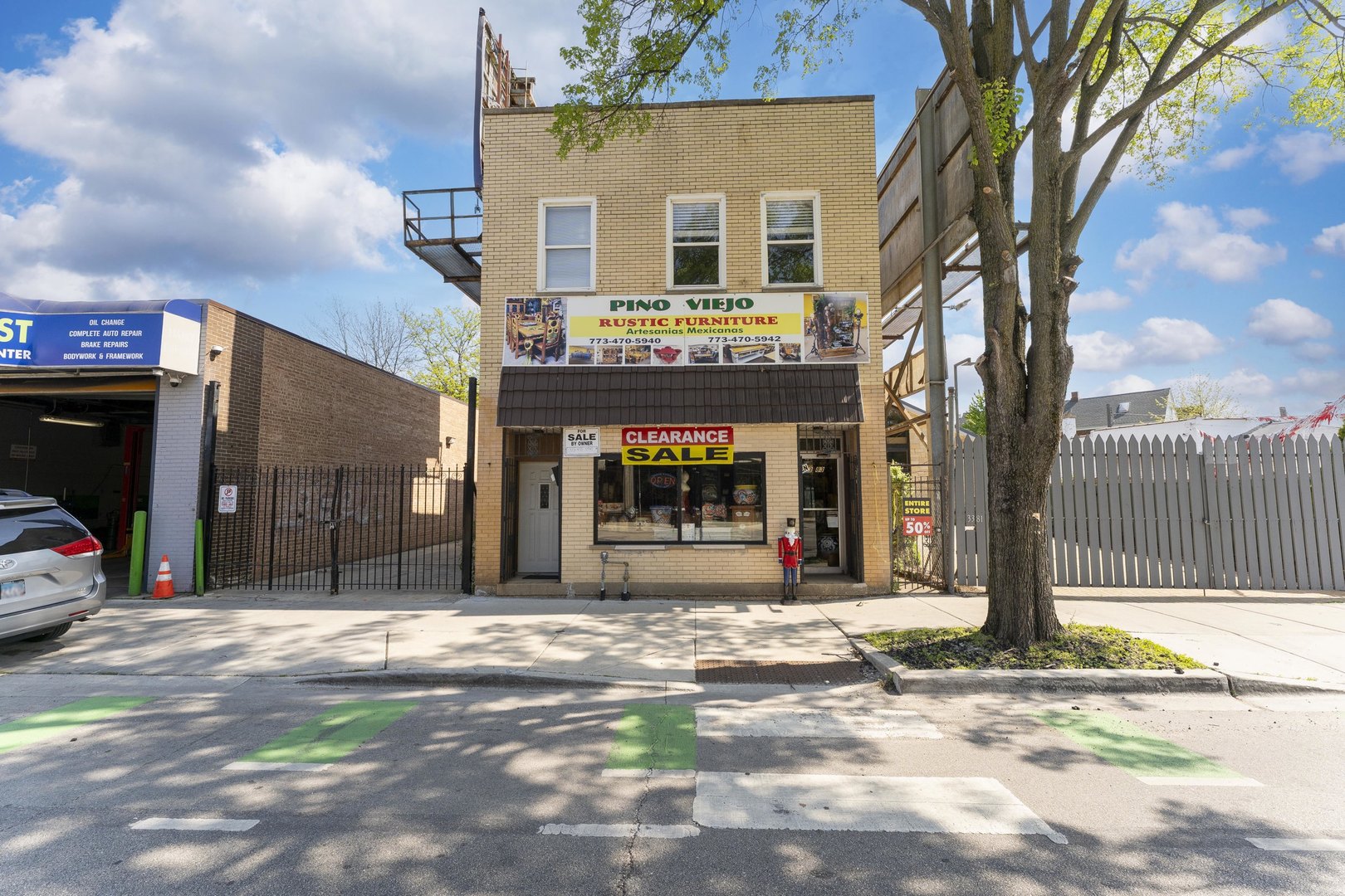 3383 N Milwaukee Avenue, Chicago, IL