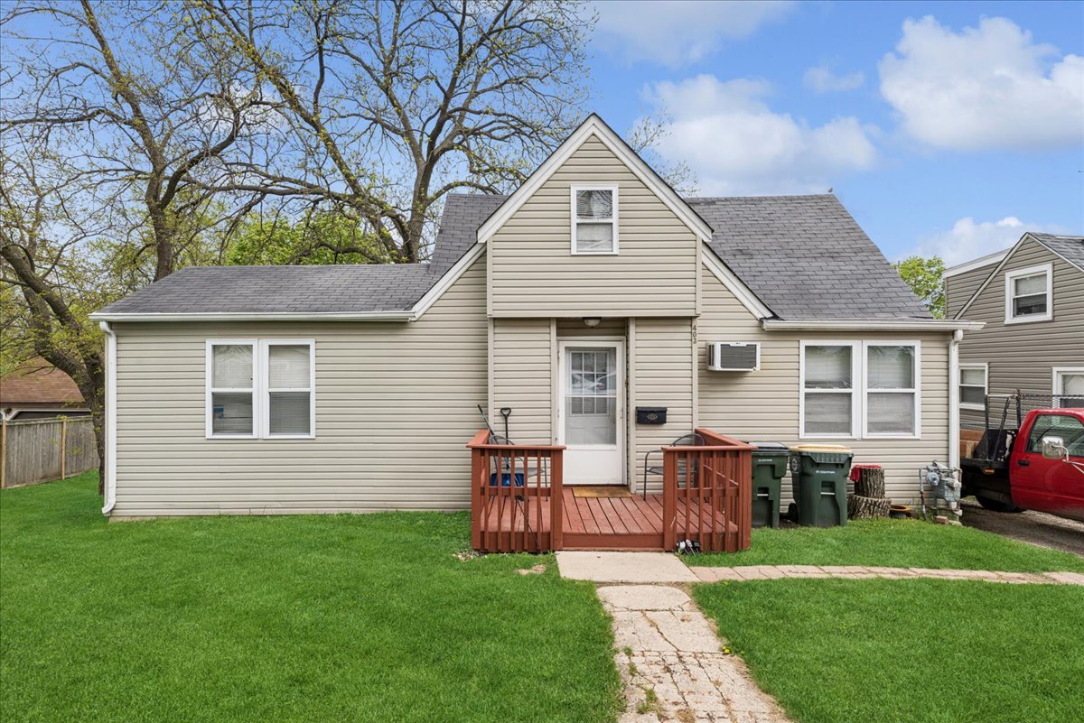 403 Highmoor Drive, Round Lake Park, IL