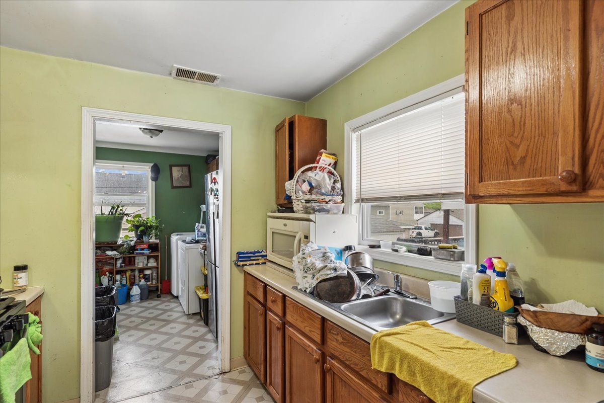 403 Highmoor Drive, Round Lake Park, IL