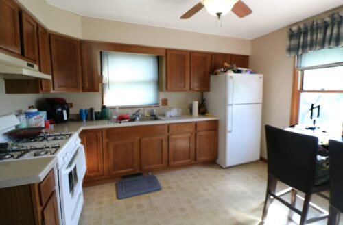 860-868 Carol Avenue, Woodstock, IL