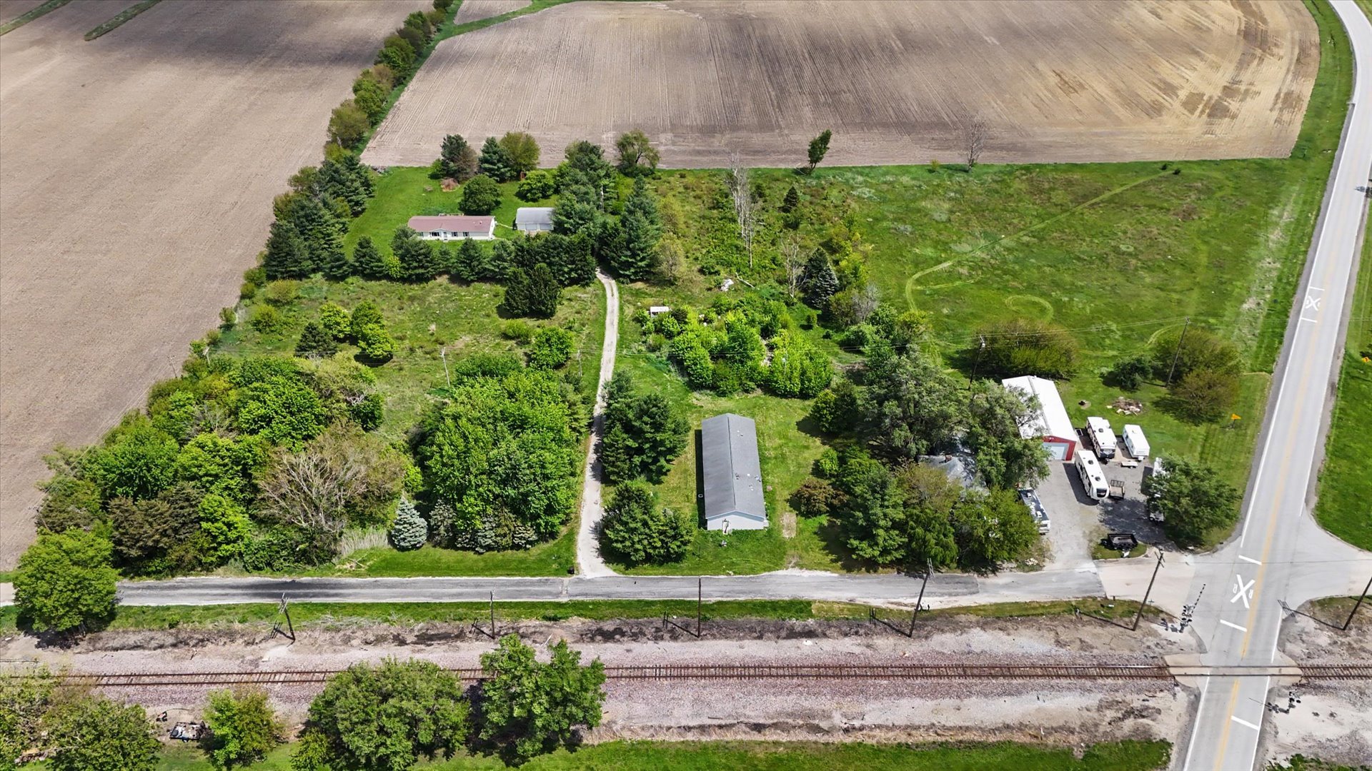 2183 Railroad Street, Lodge, IL