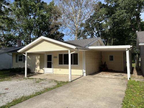 1006 S Eastview Drive, Tuscola, IL