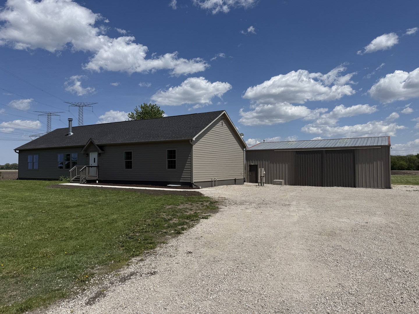 410 S Higgins Road, Mazon, IL
