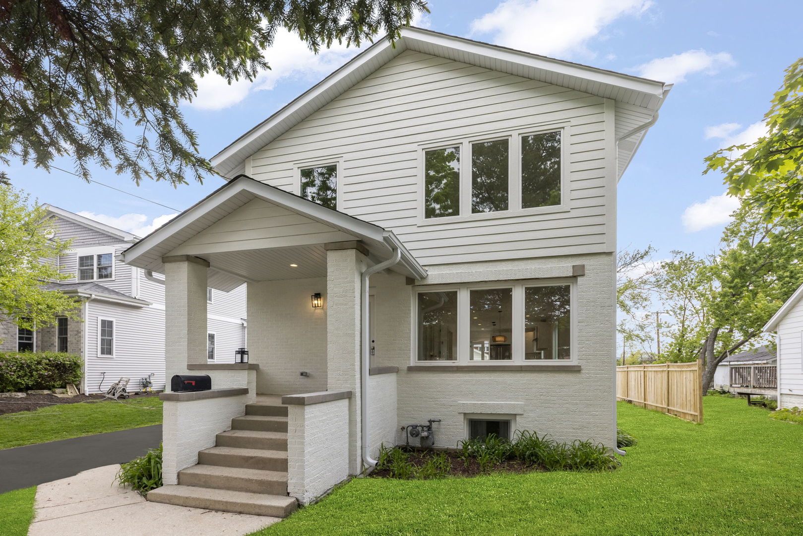 118 N President Street, Wheaton, IL