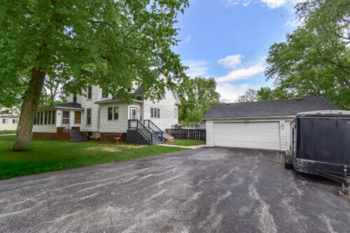 300 N Wolf Street, Odell, IL
