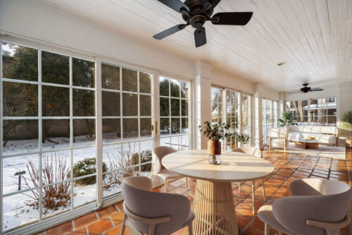 901 E Glenwood Road, Glenview, IL