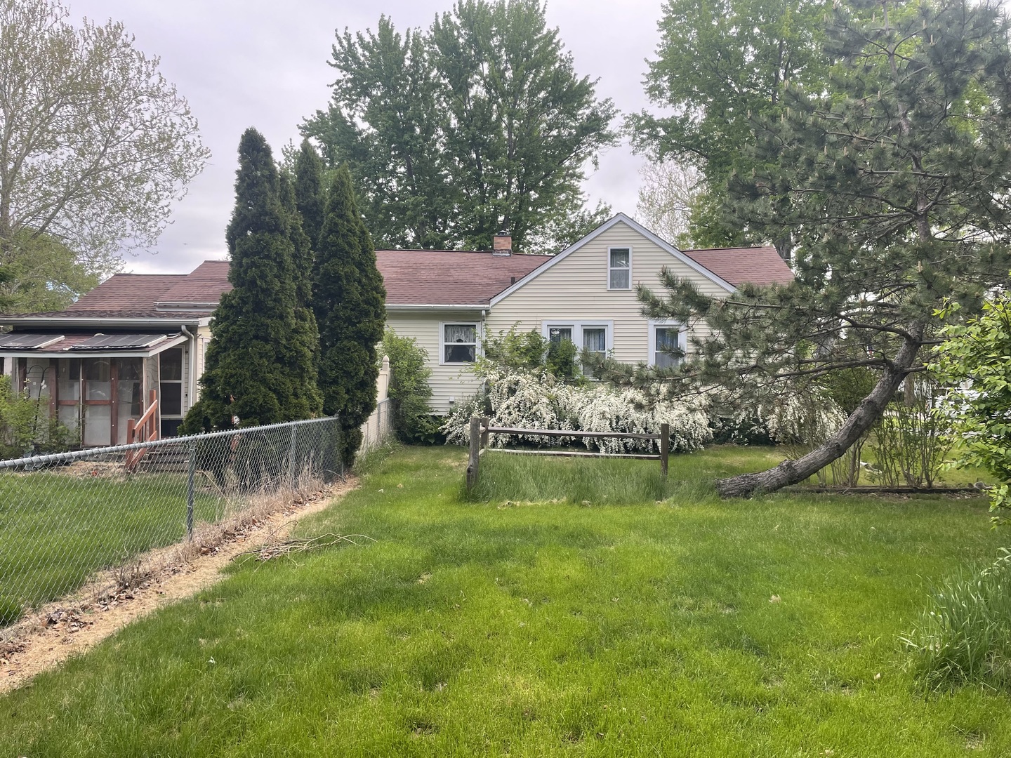 706 Jackson Street, Prophetstown, IL