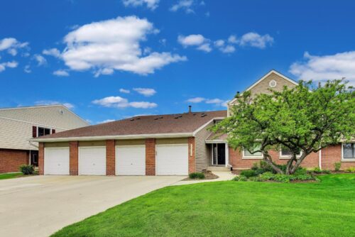 1068 Hidden Lake Drive #1068, Buffalo Grove, IL