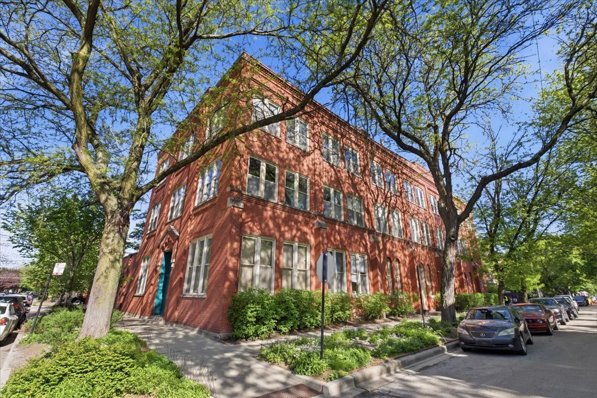 2510 N Wayne Avenue #304, Chicago, IL