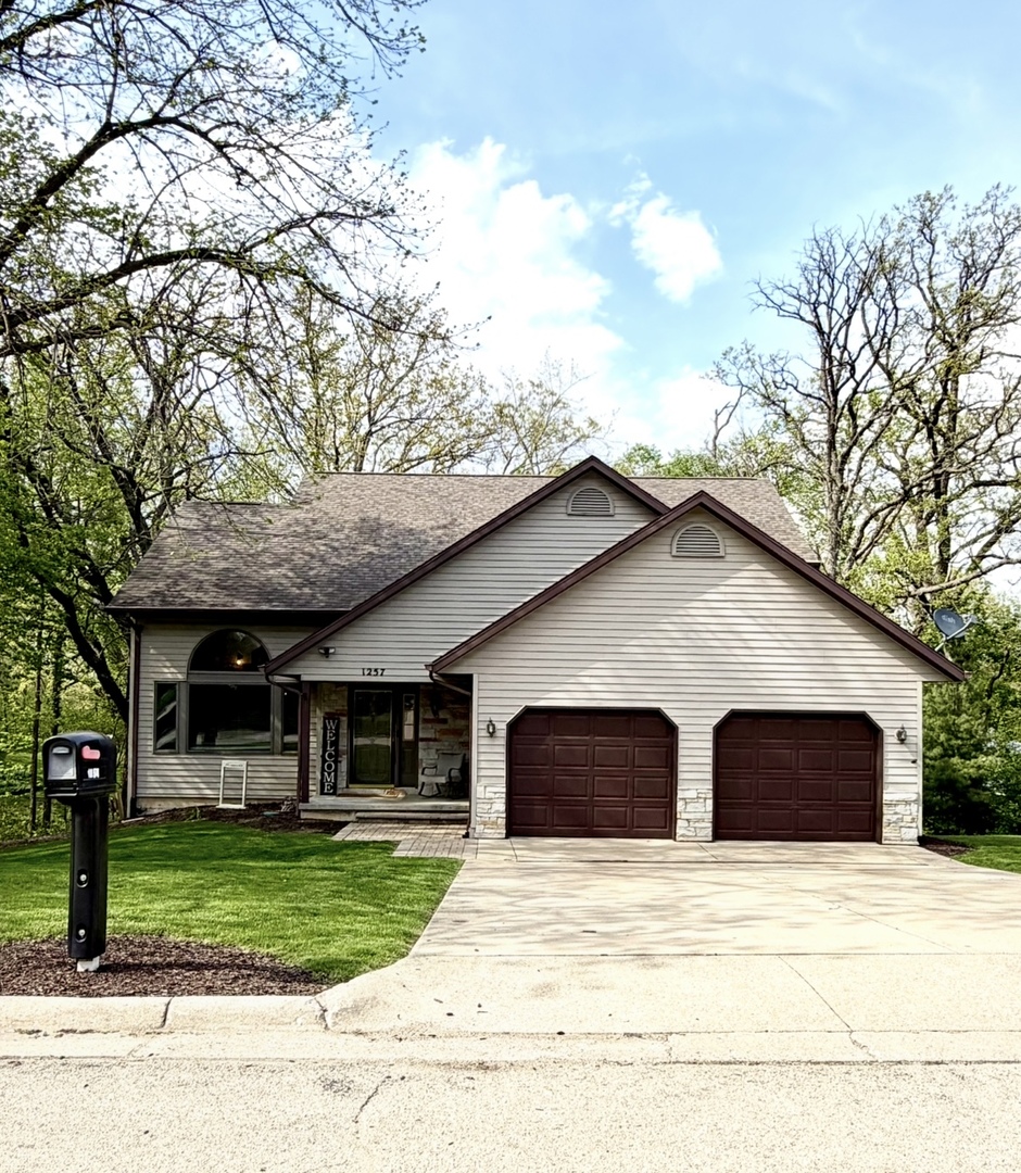 1257 Trail Drive, Dixon, IL