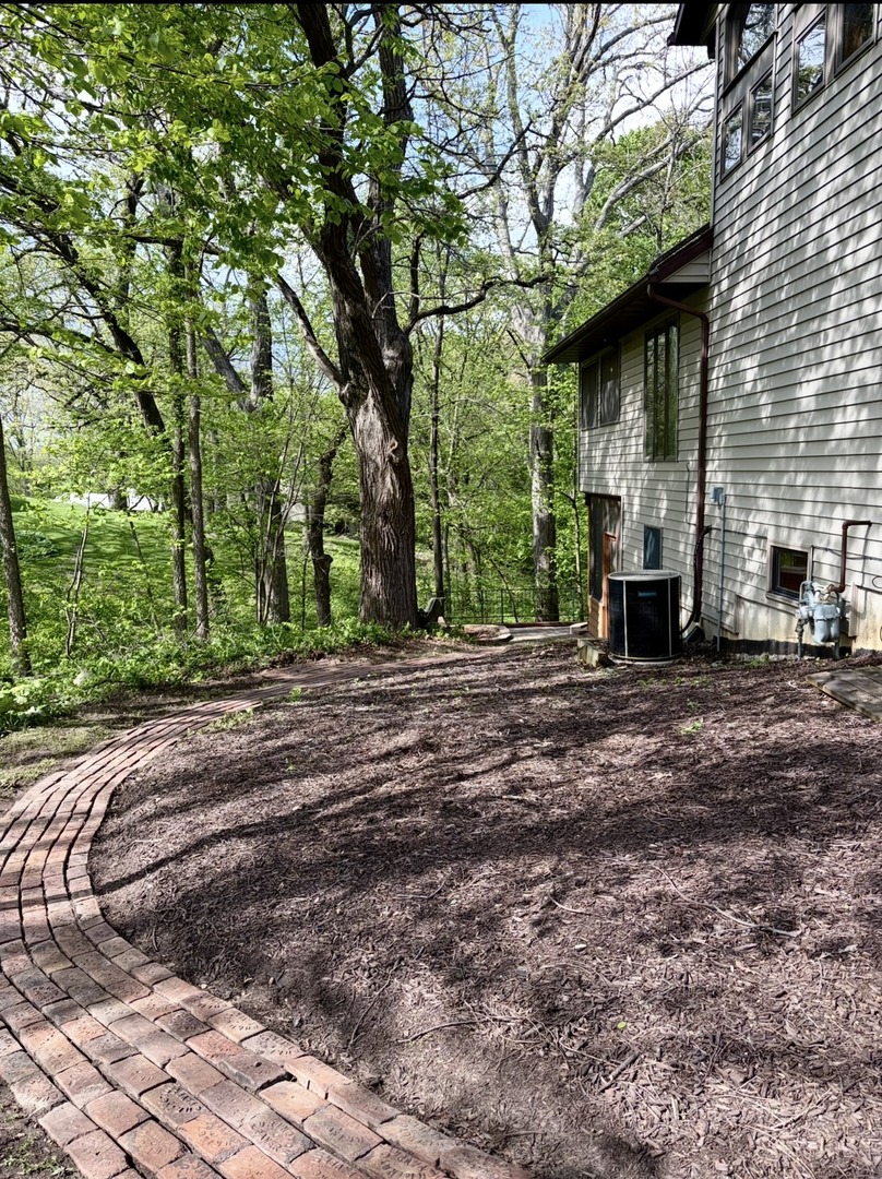 1257 Trail Drive, Dixon, IL