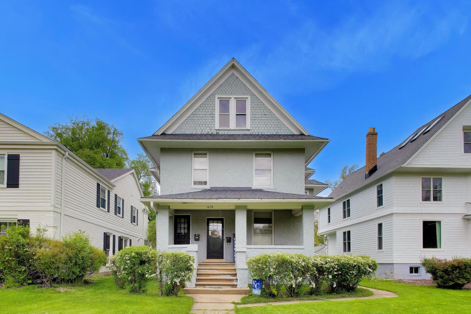 1458 Lake Avenue, Wilmette, IL
