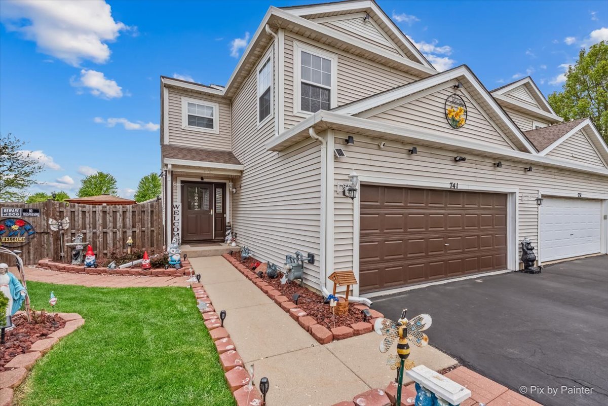 741 Wedgewood Circle, Lake In The Hills, IL