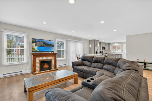 7225 Oxford Circle, Fox Lake, IL