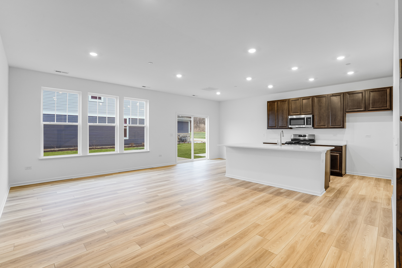 1009 Shagbark Lane, West Dundee, IL