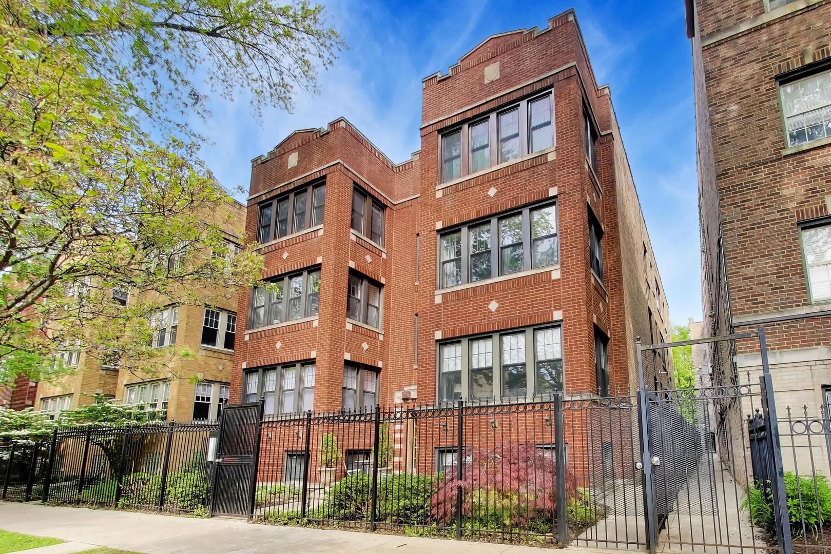 7311 N HONORE Street #2, Chicago, IL