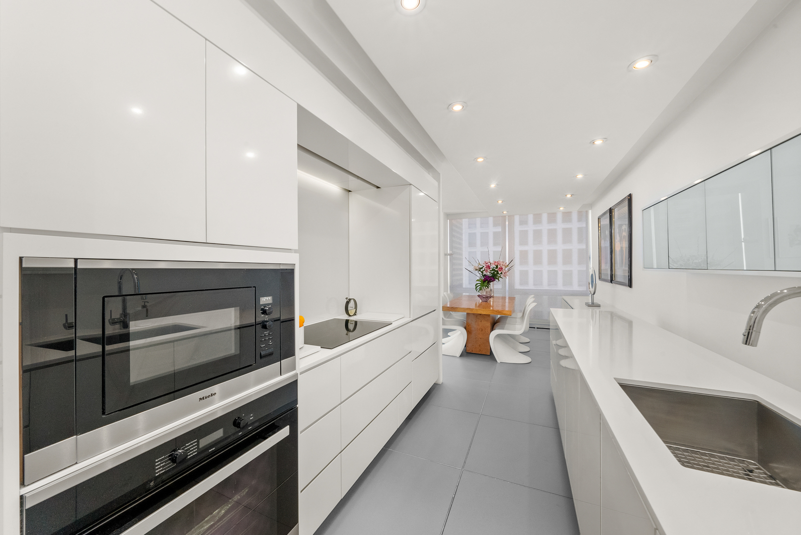 860 N Lake Shore Drive #8L, Chicago, IL