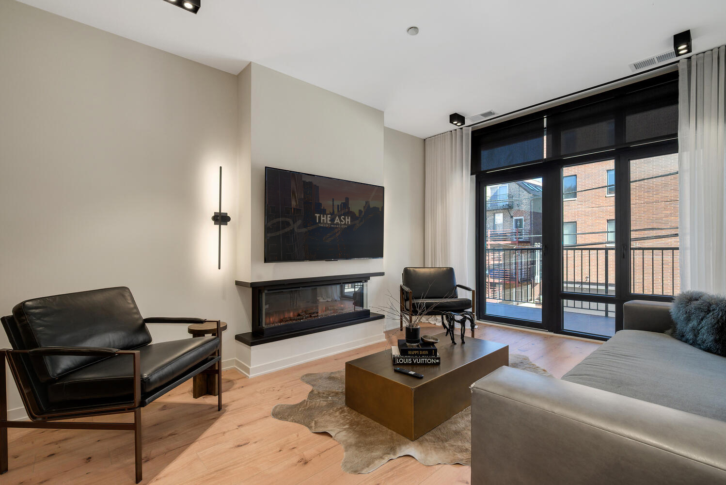 1257 N ASHLAND Avenue #403, Chicago, IL