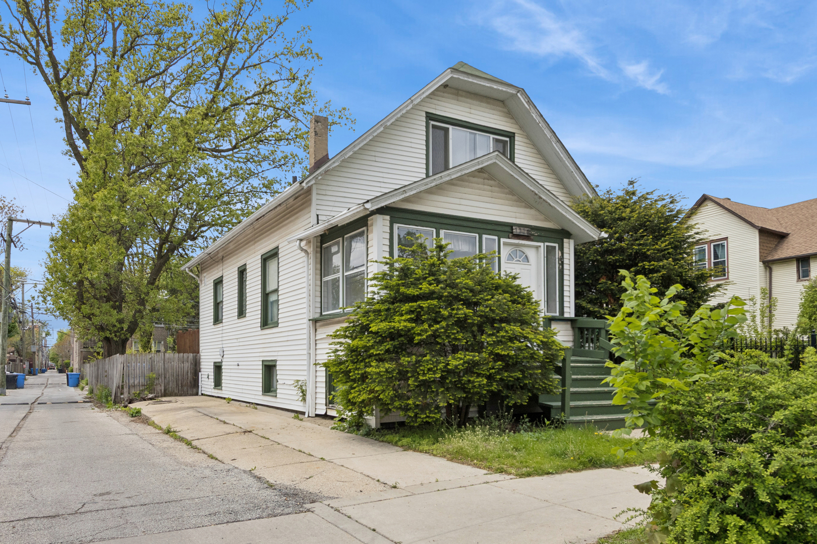 7220 N Hamilton Avenue, Chicago, IL
