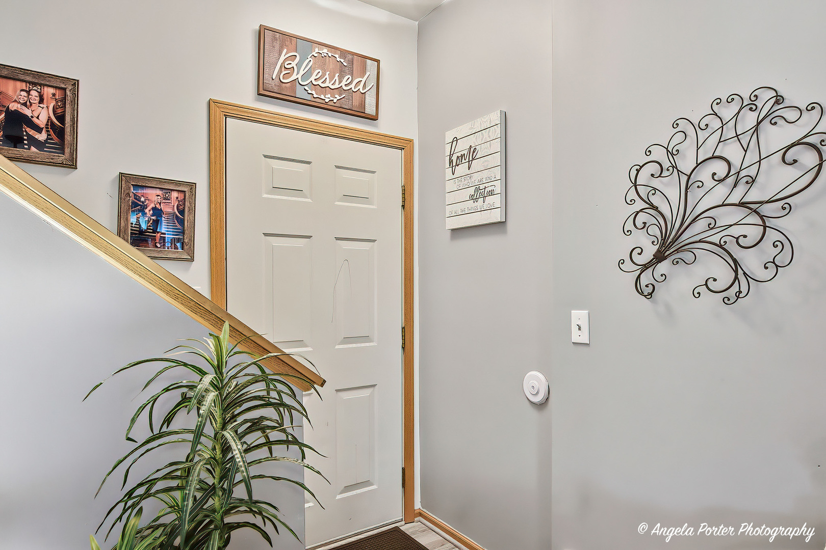 2636 Evergreen Circle, McHenry, IL