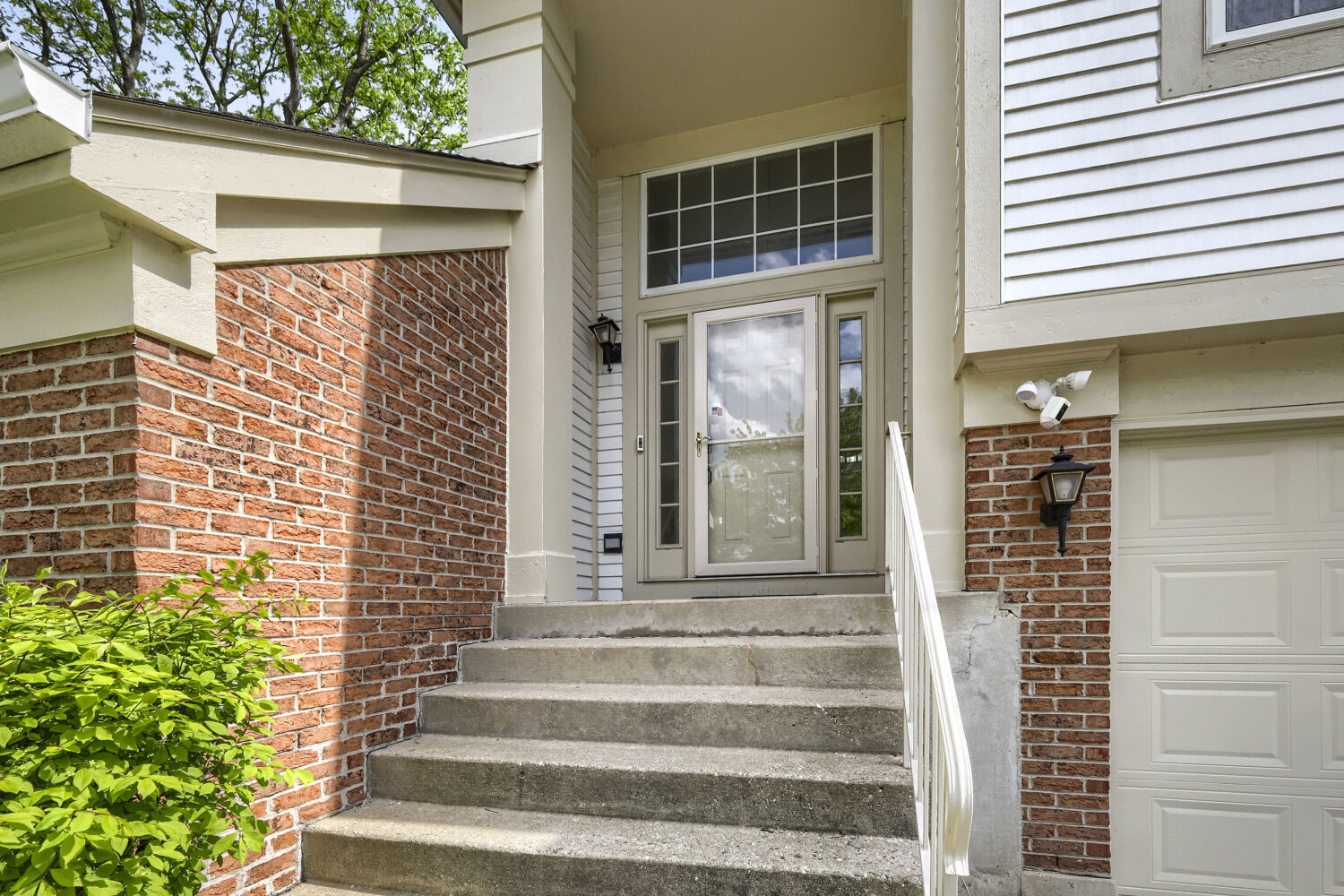 1619 Camberley Court #2, Bartlett, IL
