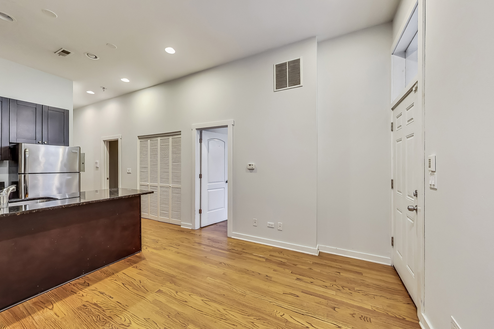 1645 W Huron Street #1R, Chicago, IL