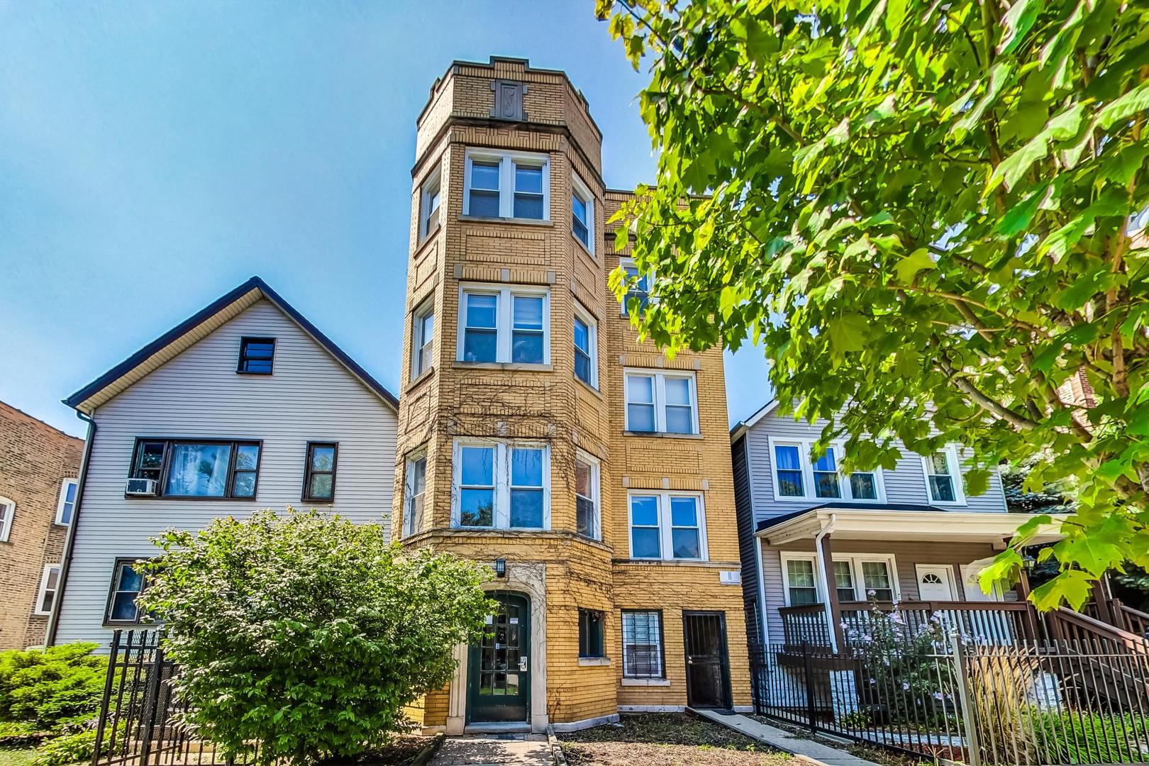 2444 N Campbell Avenue #3, Chicago, IL