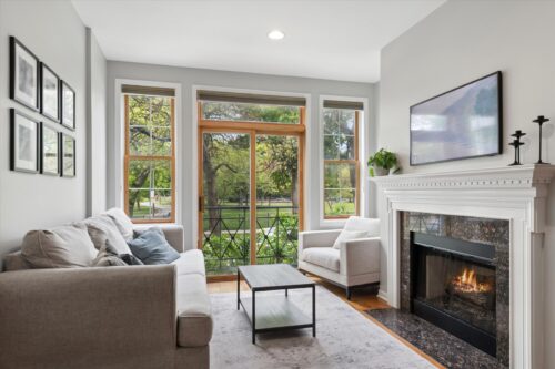 3045 N Damen Avenue #1, Chicago, IL