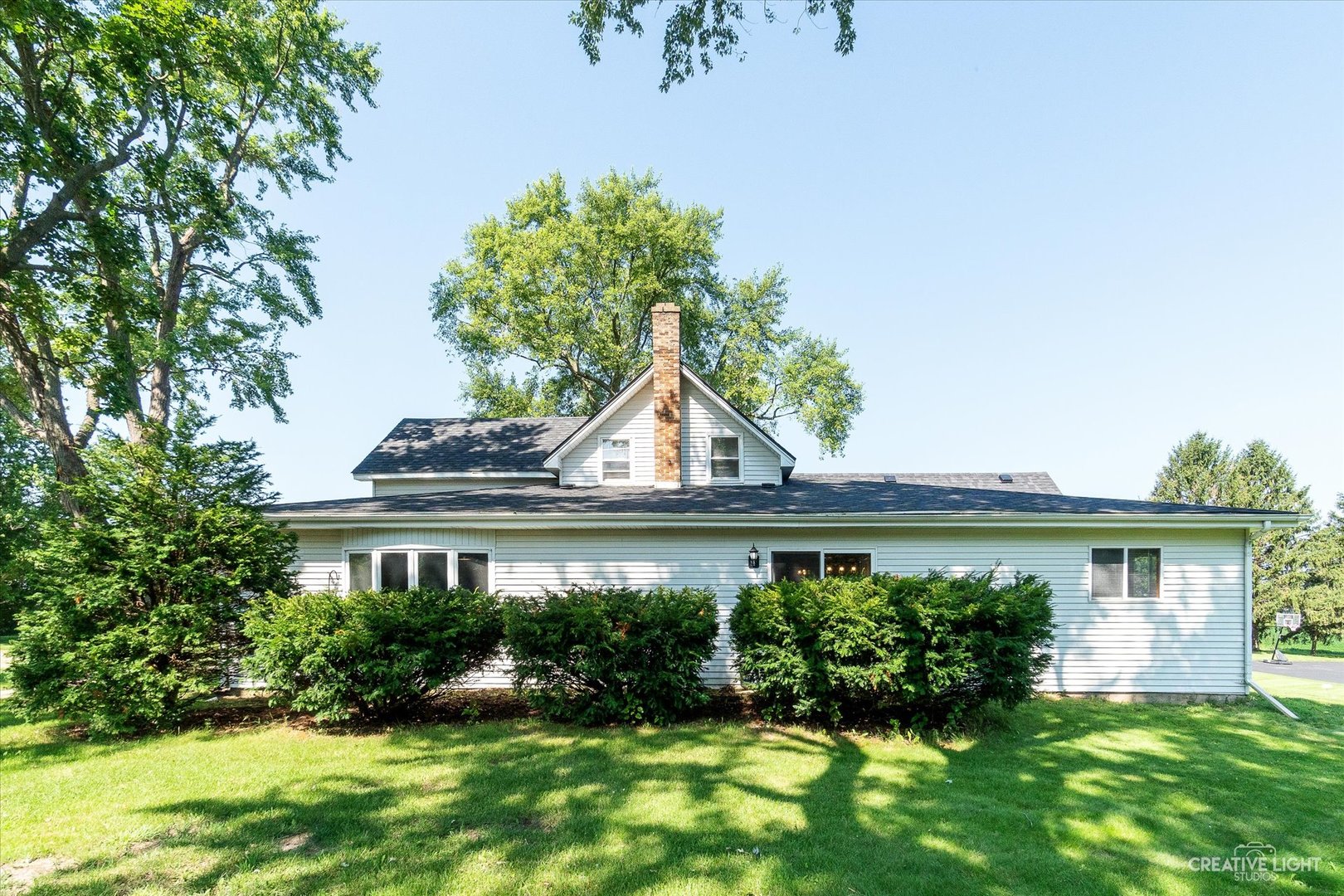 8N510 Thomas Road, Hampshire, IL
