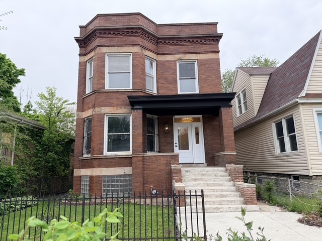 7754 S Burnham Avenue, Chicago, IL