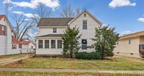 242 E Pine Street, Paxton, IL