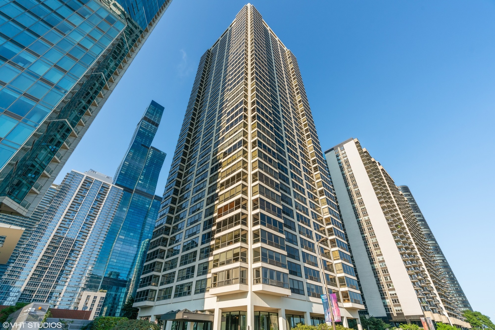 360 E RANDOLPH Street #1208, Chicago, IL