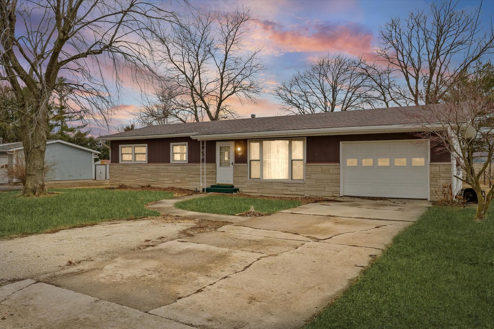 212 N 7th Street, Cissna Park, IL
