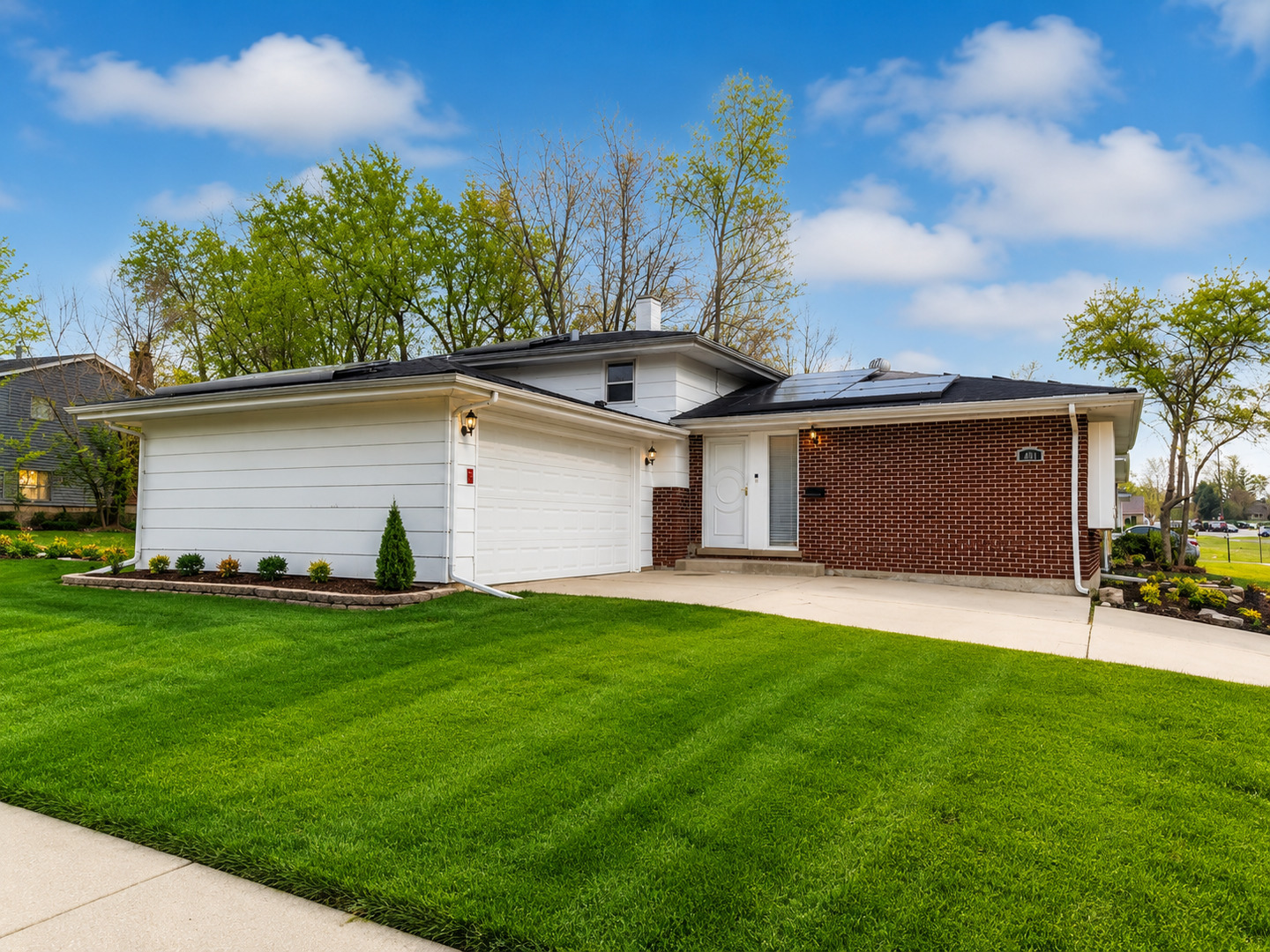 1001 Blackhawk Drive, University Park, IL