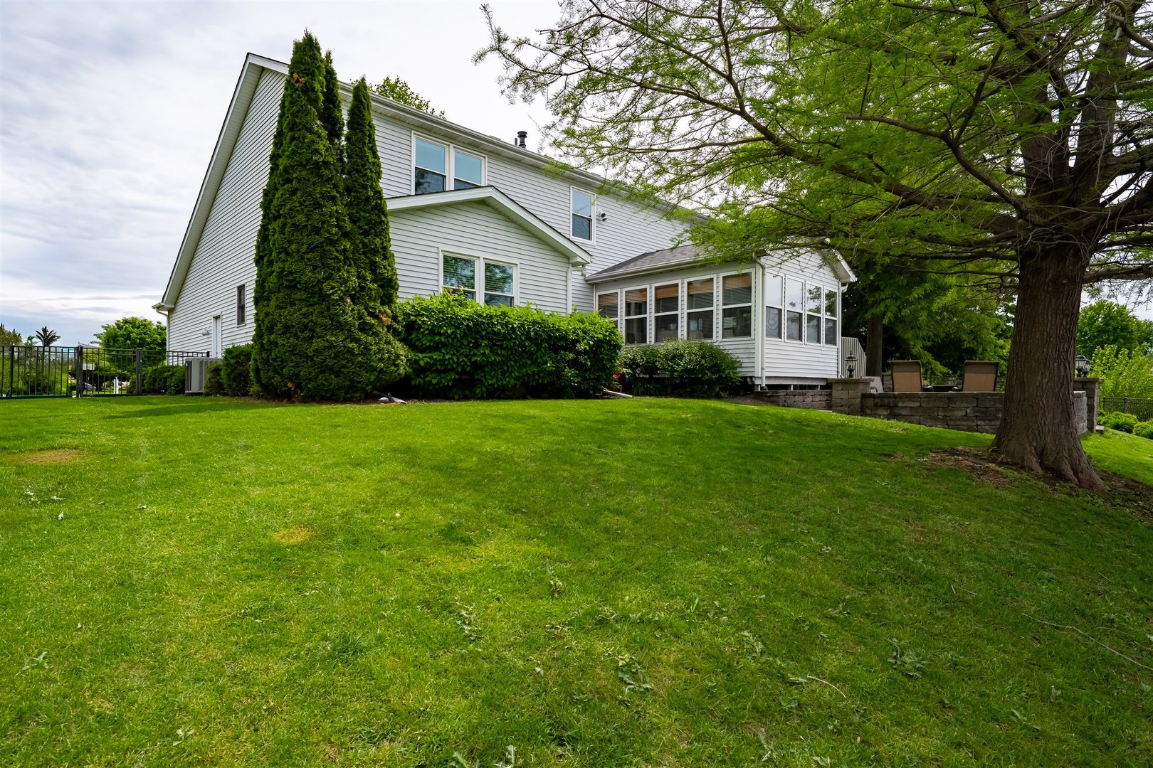 3101 Monterey Road, Bloomington, IL