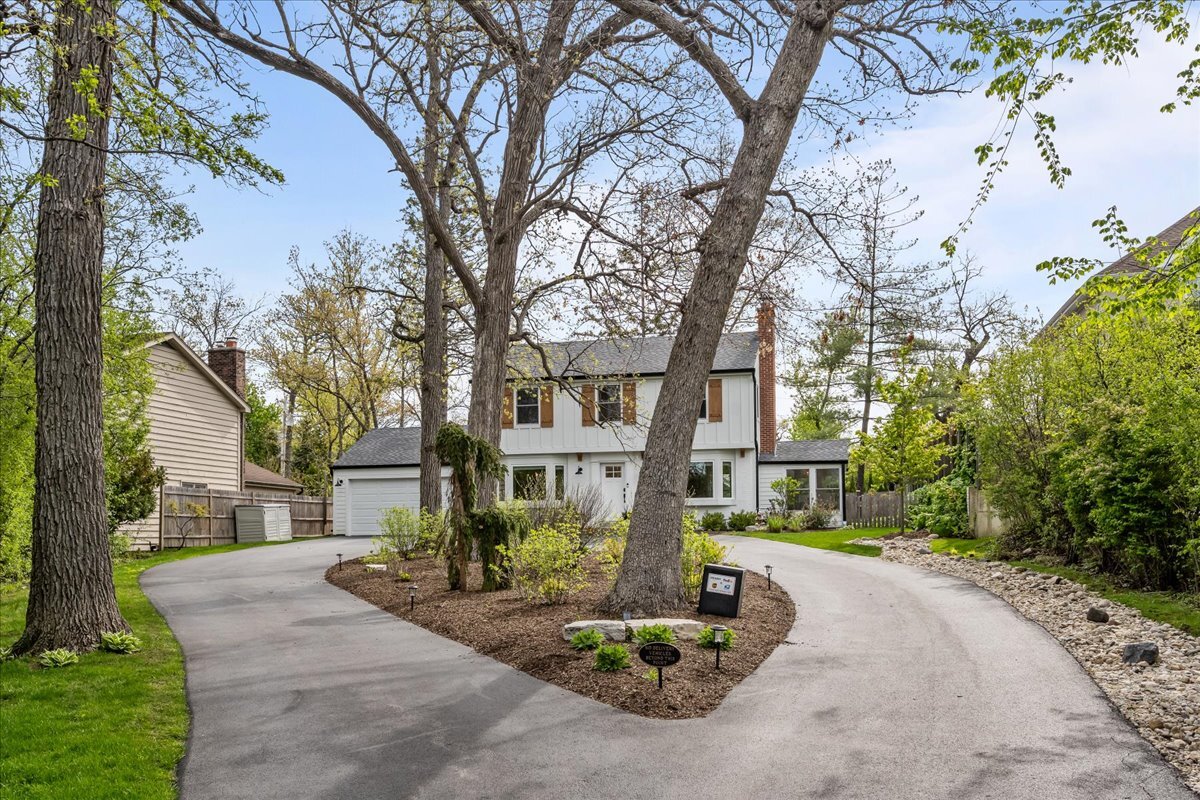 1541 Wilmot Road, Deerfield, IL