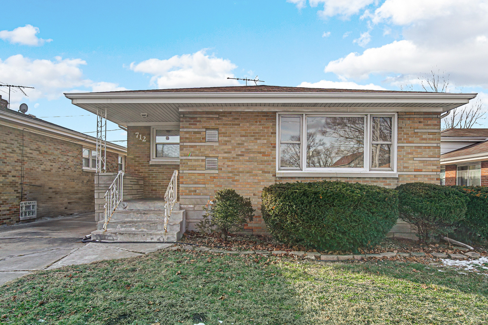 712 May Street, Calumet City, IL
