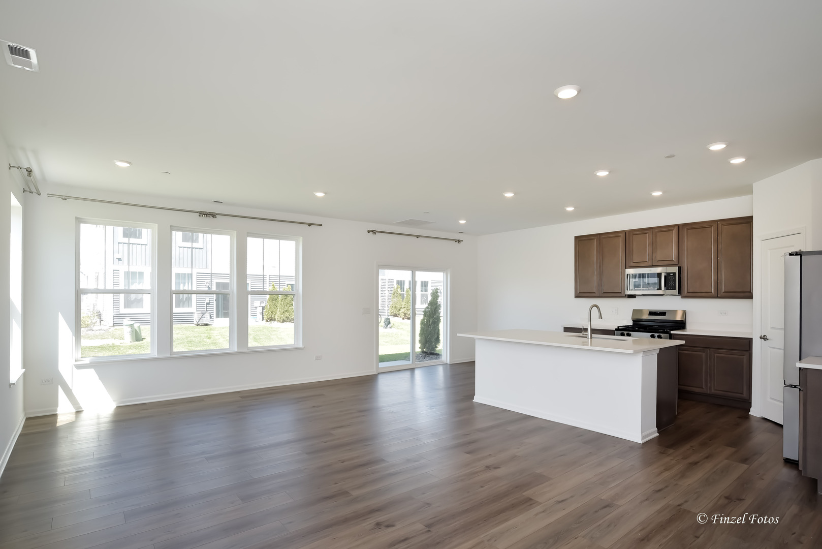 1163 White Oak Circle, Crystal Lake, IL