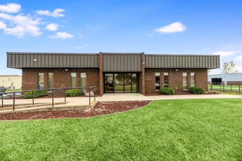 9325 Gulfstream Road, Frankfort, IL