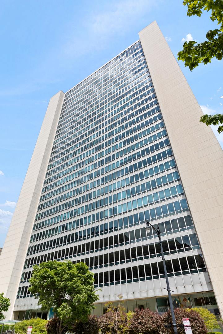 500 W SUPERIOR Street #1708, Chicago, IL