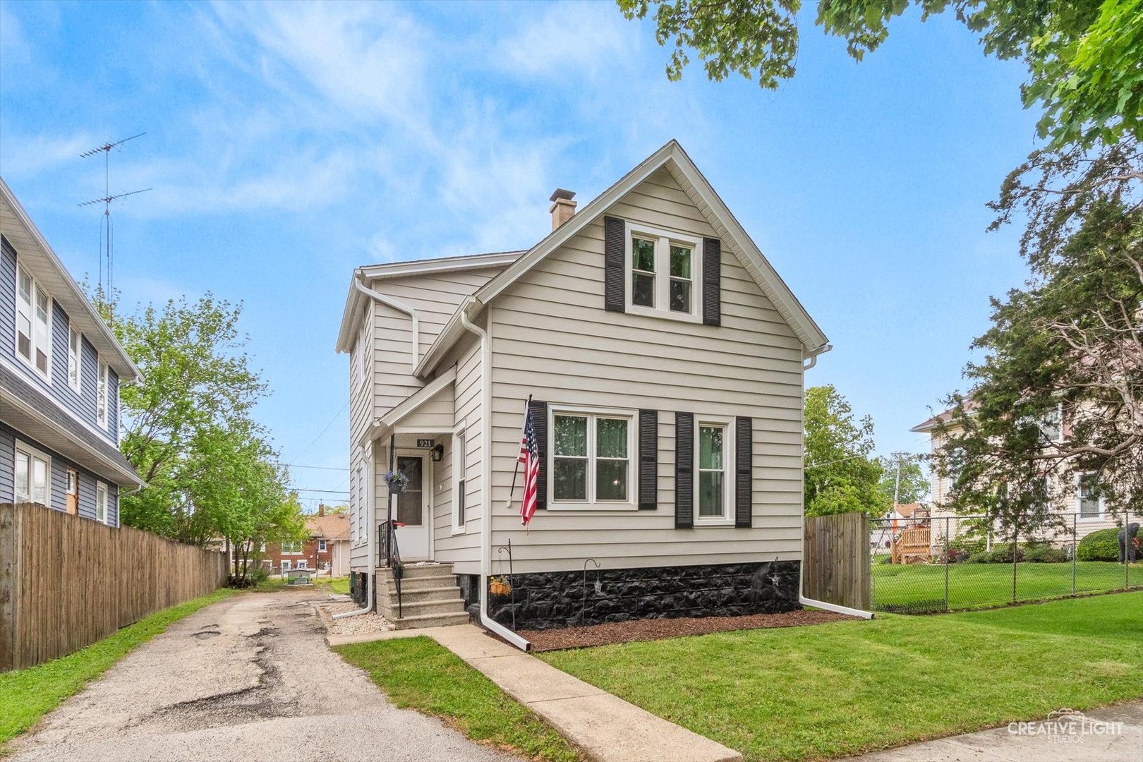 921 Clement Street, Joliet, IL