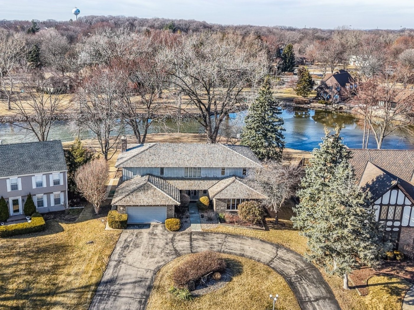 9 Buckingham Drive, Sugar Grove, IL