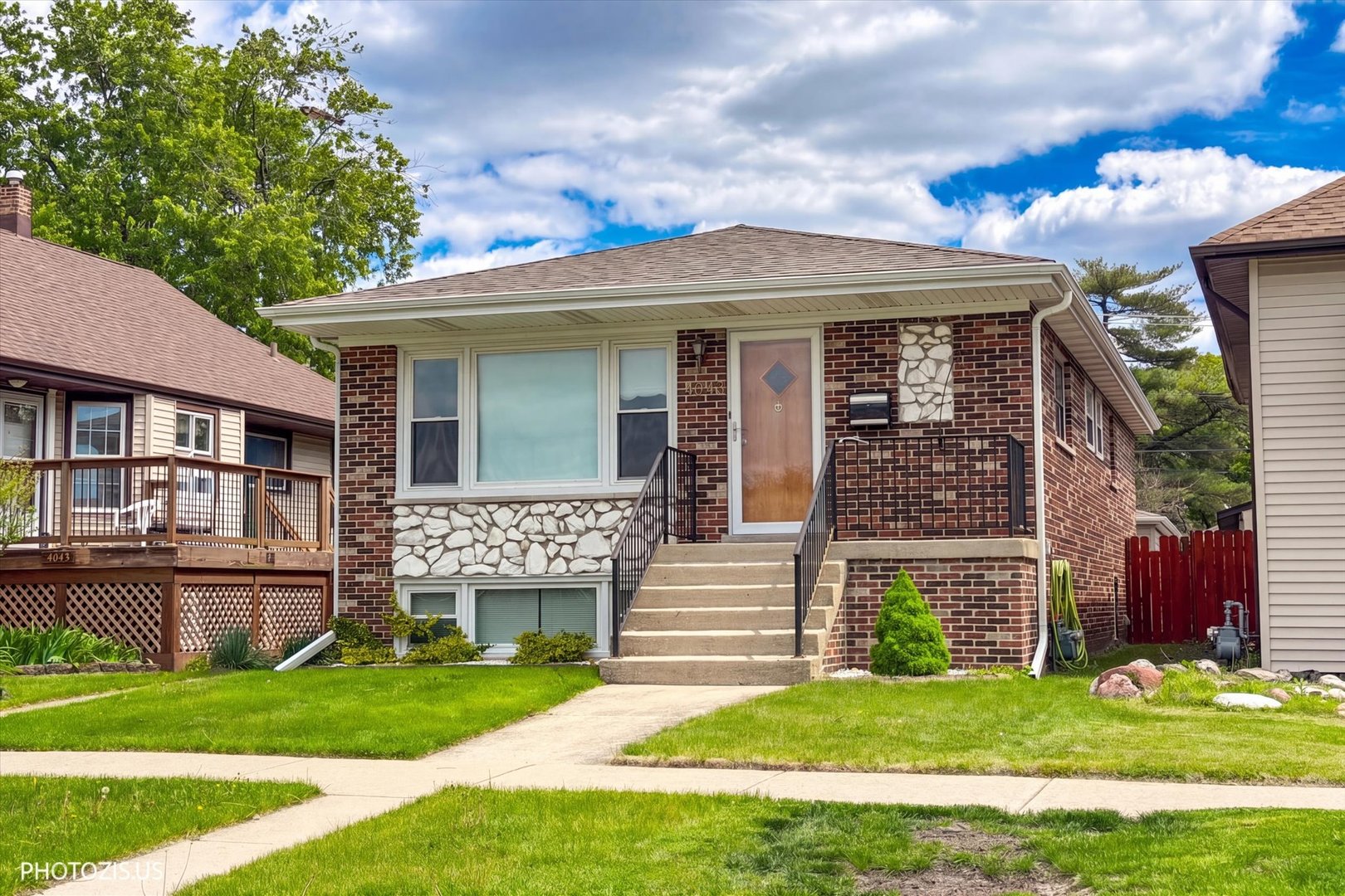 4043 N Wagner Avenue, Schiller Park, IL