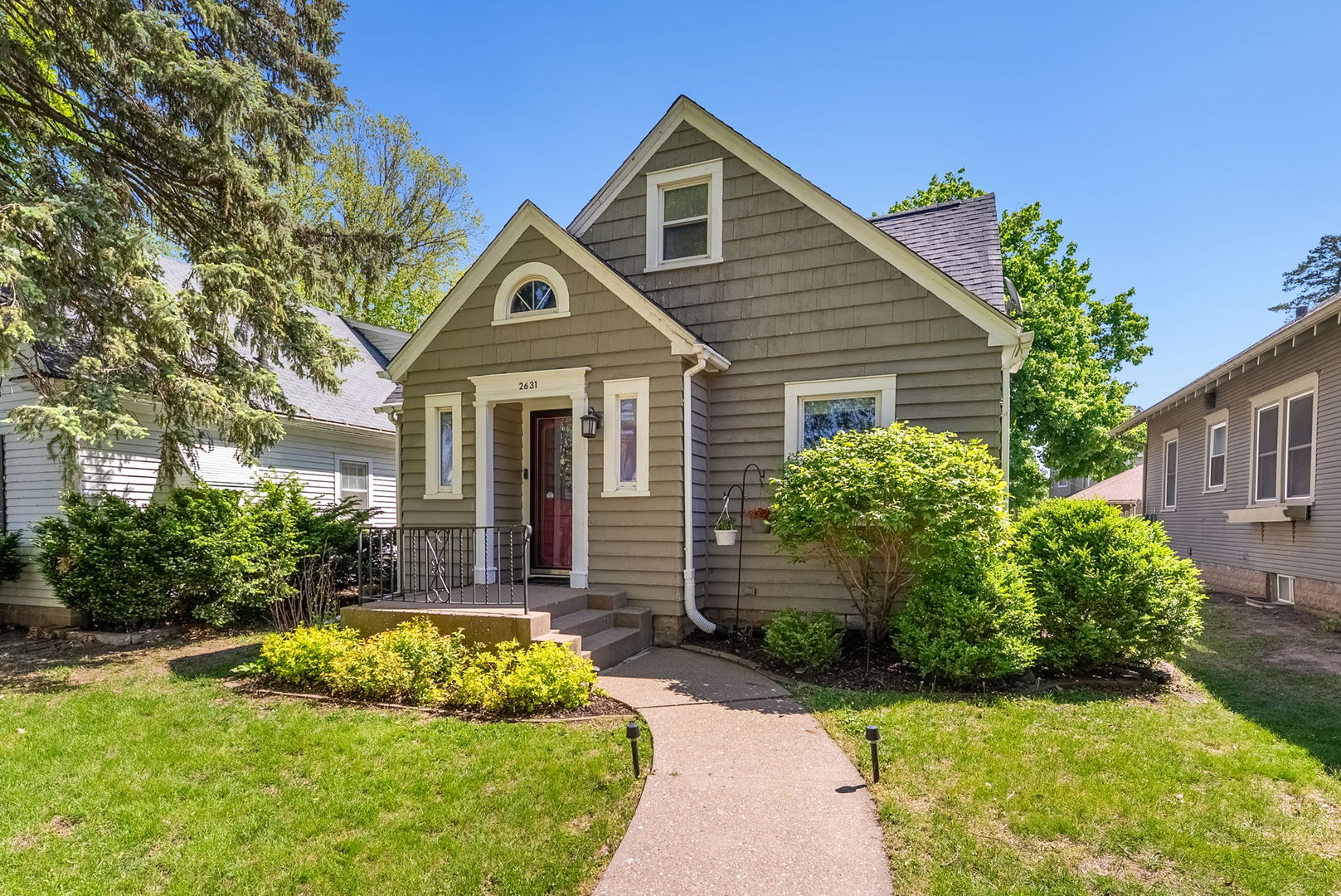 2631 Western Avenue, Davenport, IA