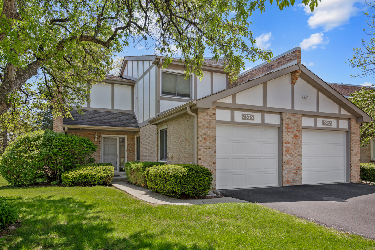 1525 Columbia Court, Elk Grove Village, IL